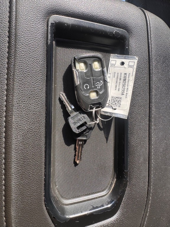 2019 GMC Sierra Image 30