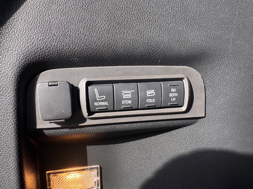 2018 Ford Explorer Image 24