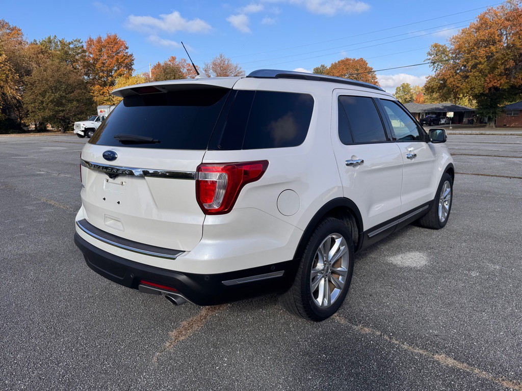2018 Ford Explorer Image 34