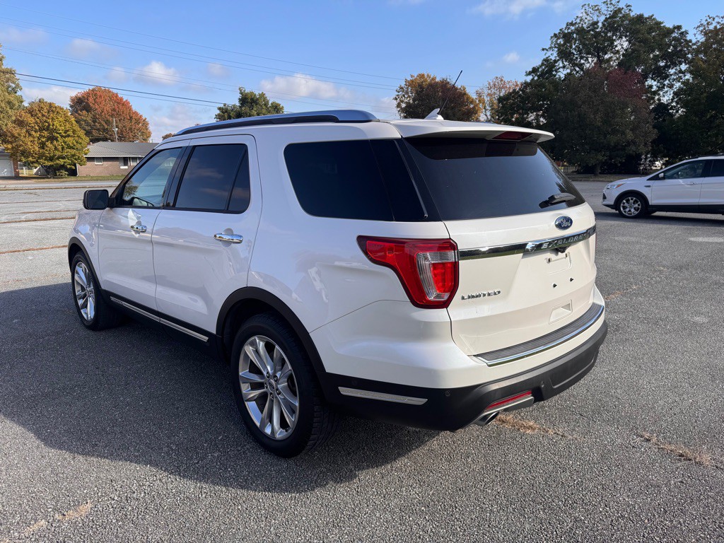 2018 Ford Explorer Image 36