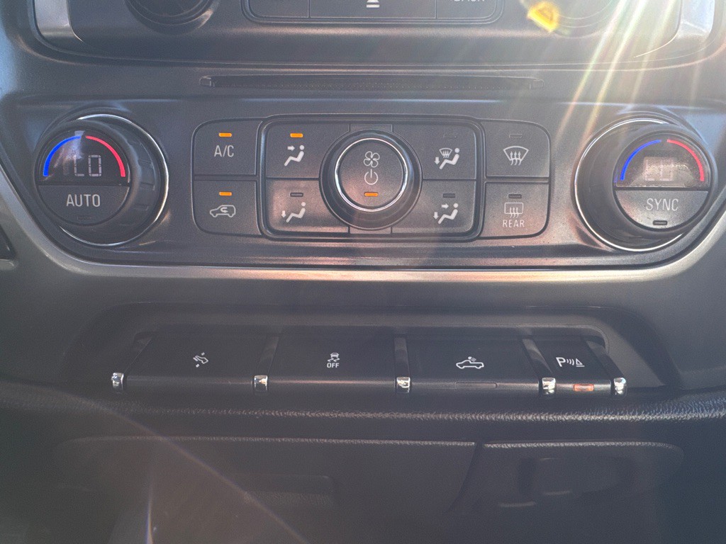 2018 Chevrolet Silverado 1500 Image 12