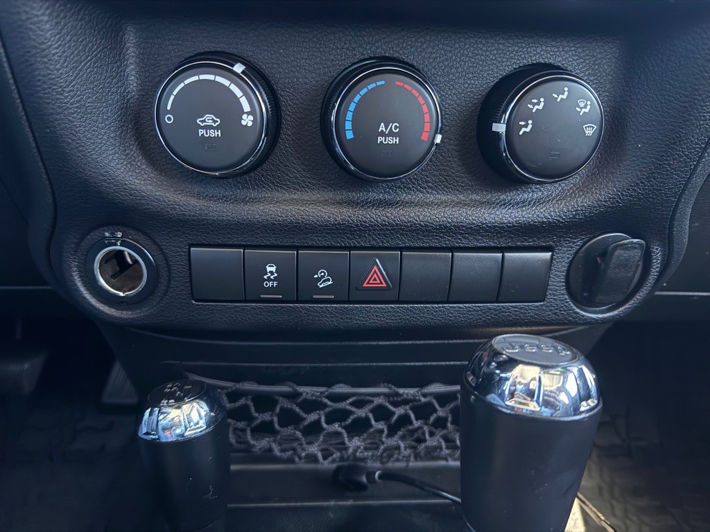 2017 Jeep Wrangler Unlimited Image 9