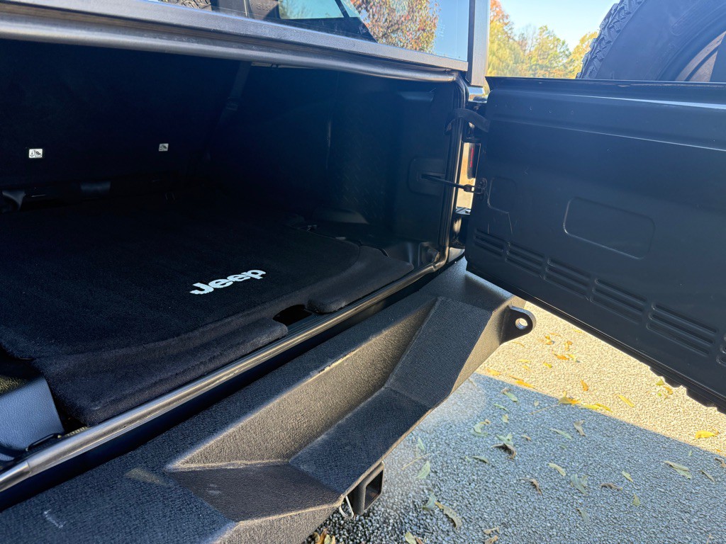 2017 Jeep Wrangler Unlimited Image 17