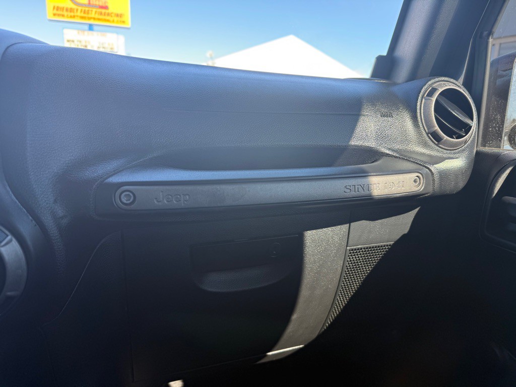 2017 Jeep Wrangler Unlimited Image 19