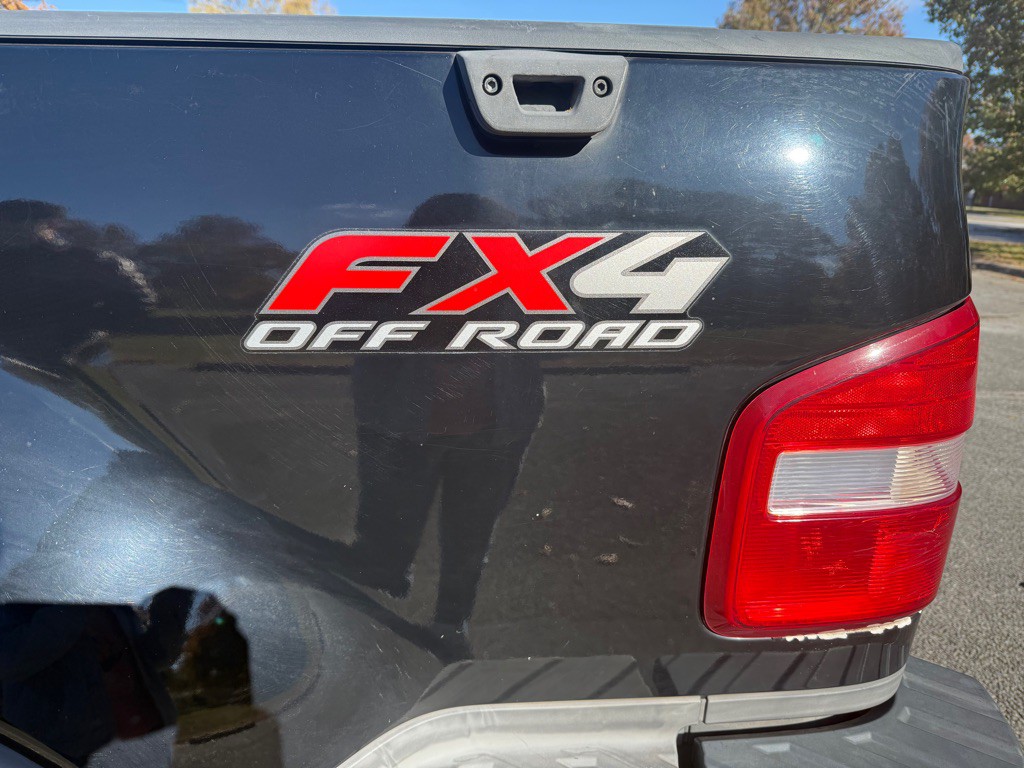 2004 Ford F-150 Image 20