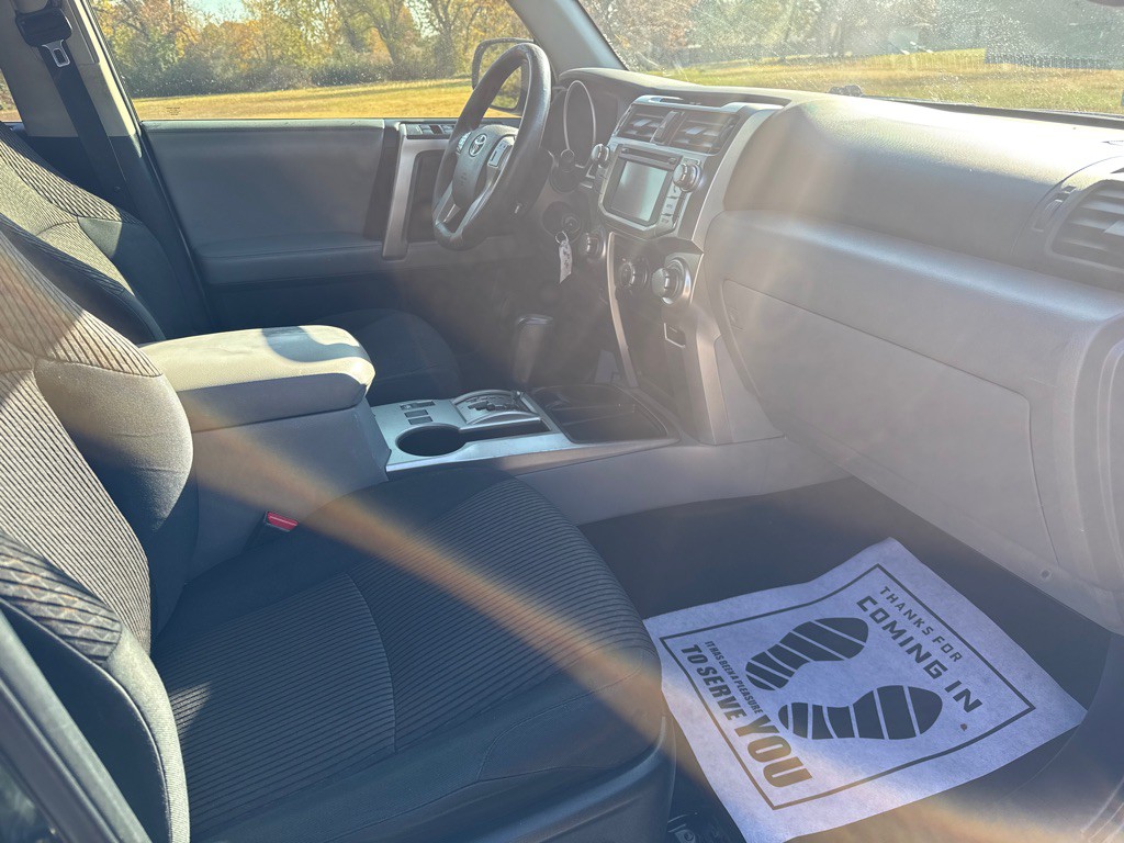 2013 Toyota 4Runner Image 11