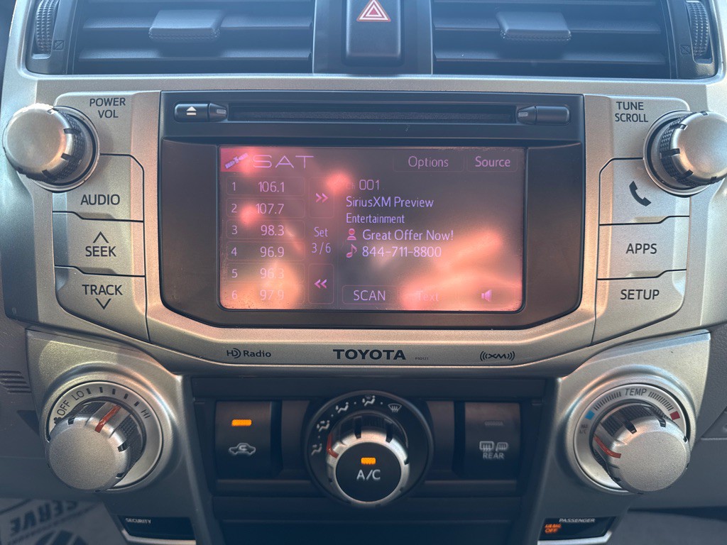 2013 Toyota 4Runner Image 18