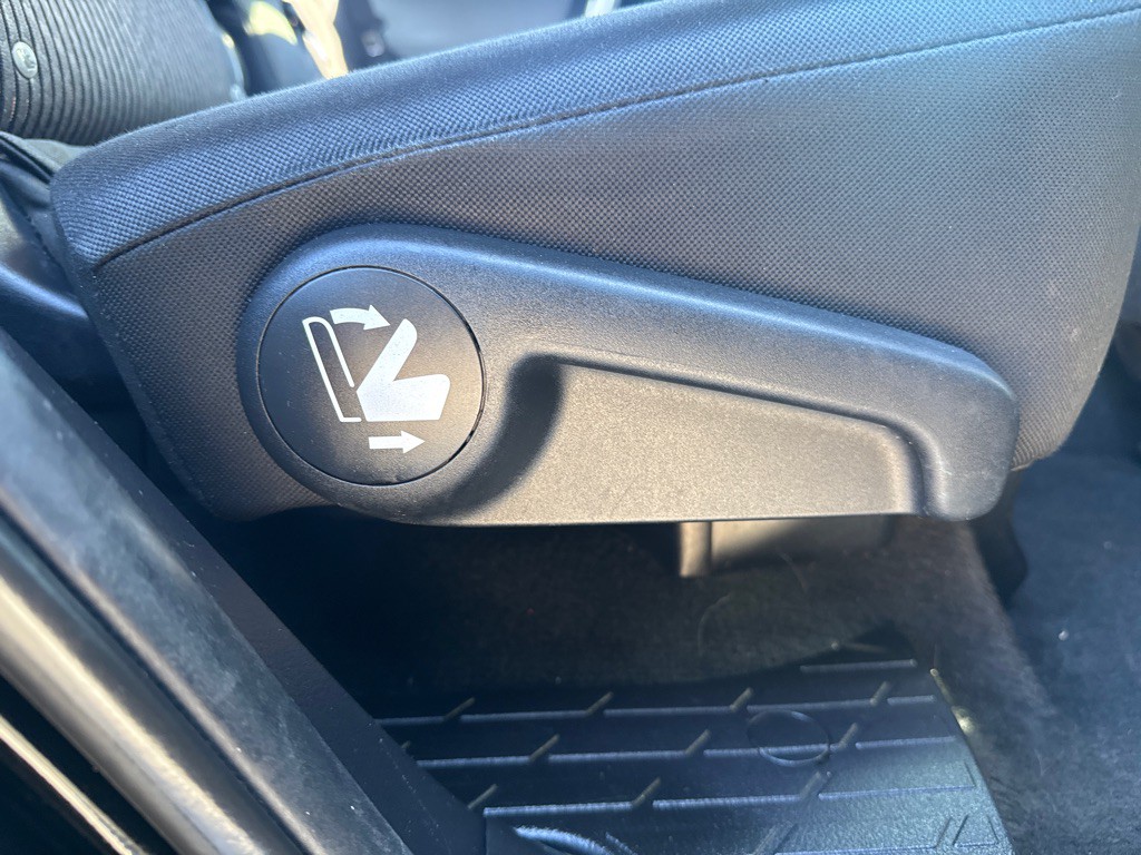 2013 Toyota 4Runner Image 28