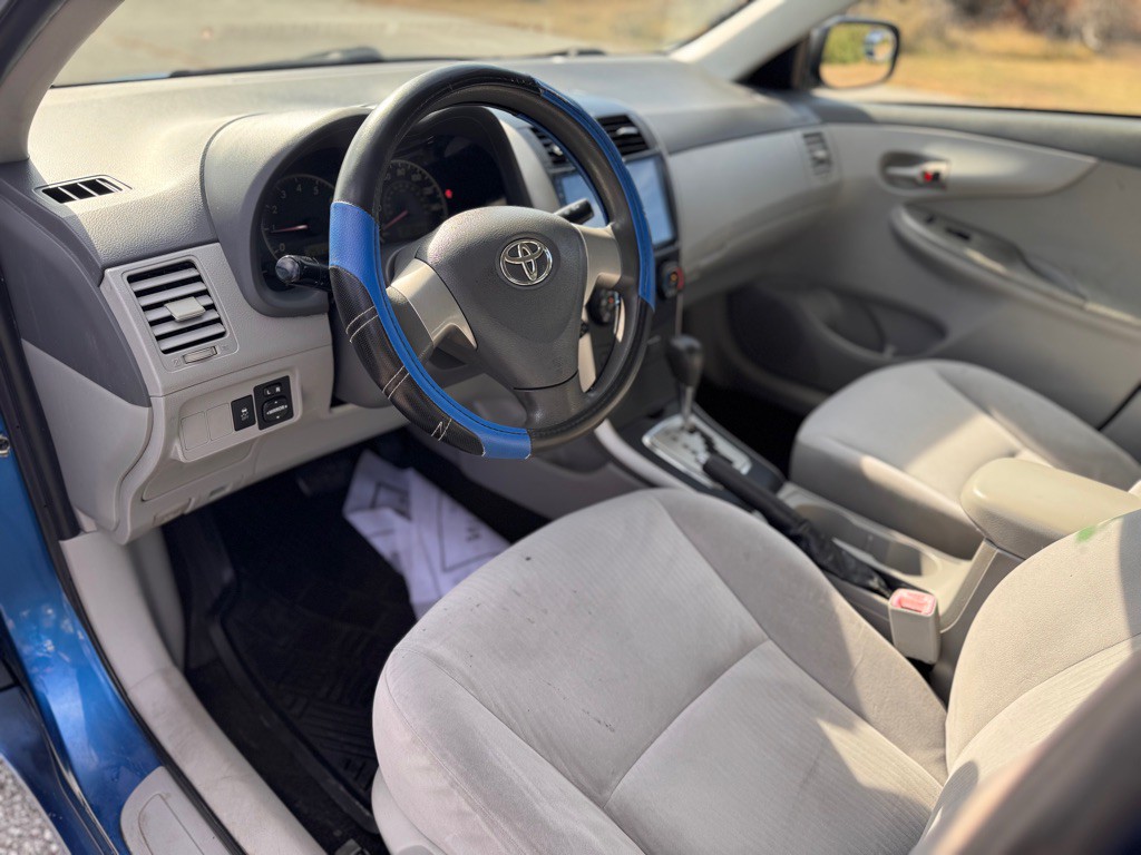 2010 Toyota Corolla Image 9