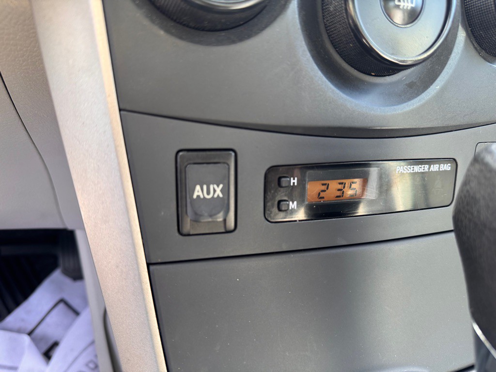 2010 Toyota Corolla Image 17