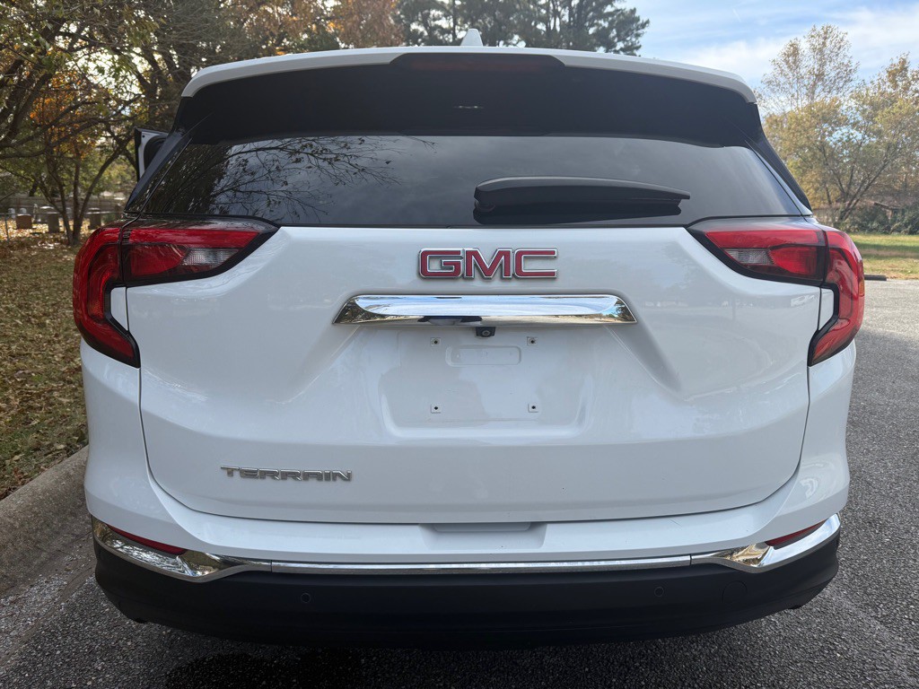 2020 GMC Terrain Image 6