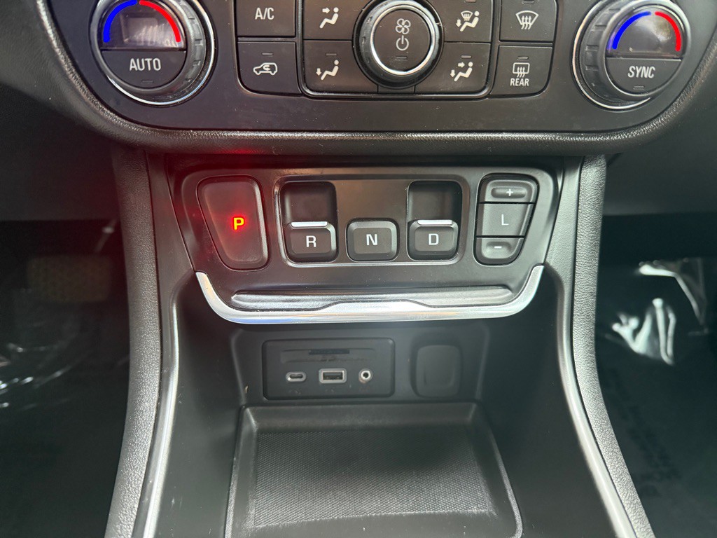 2020 GMC Terrain Image 10