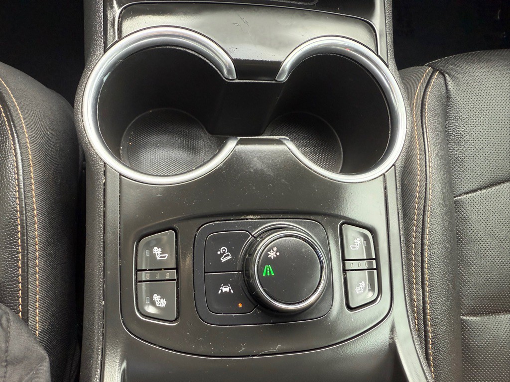 2020 GMC Terrain Image 11