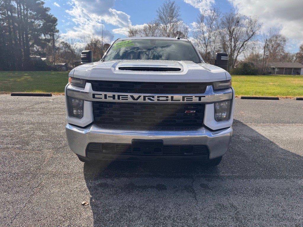 2021 Chevrolet Silverado 1500 Image 2