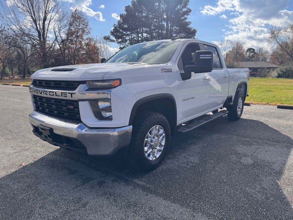 2021 Chevrolet Silverado 1500 Image 3