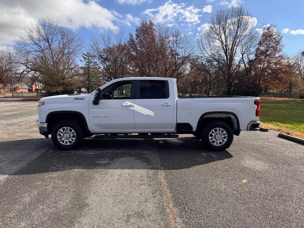 2021 Chevrolet Silverado 1500 Image 8