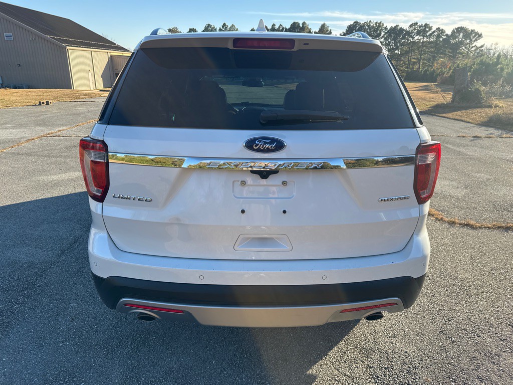 2016 Ford Explorer Image 6