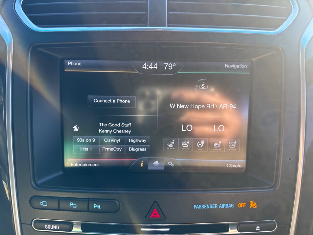 2016 Ford Explorer Image 16