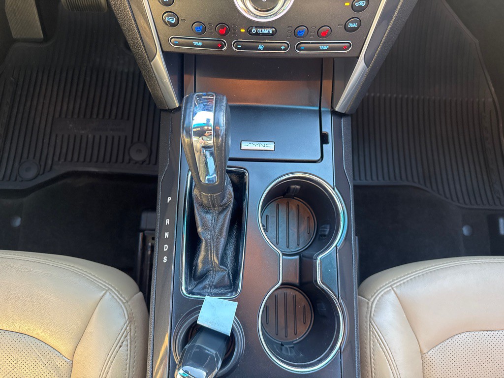 2016 Ford Explorer Image 18