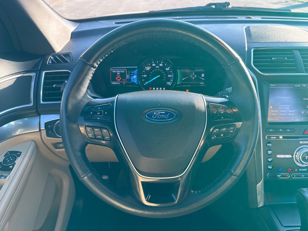 2016 Ford Explorer Image 19