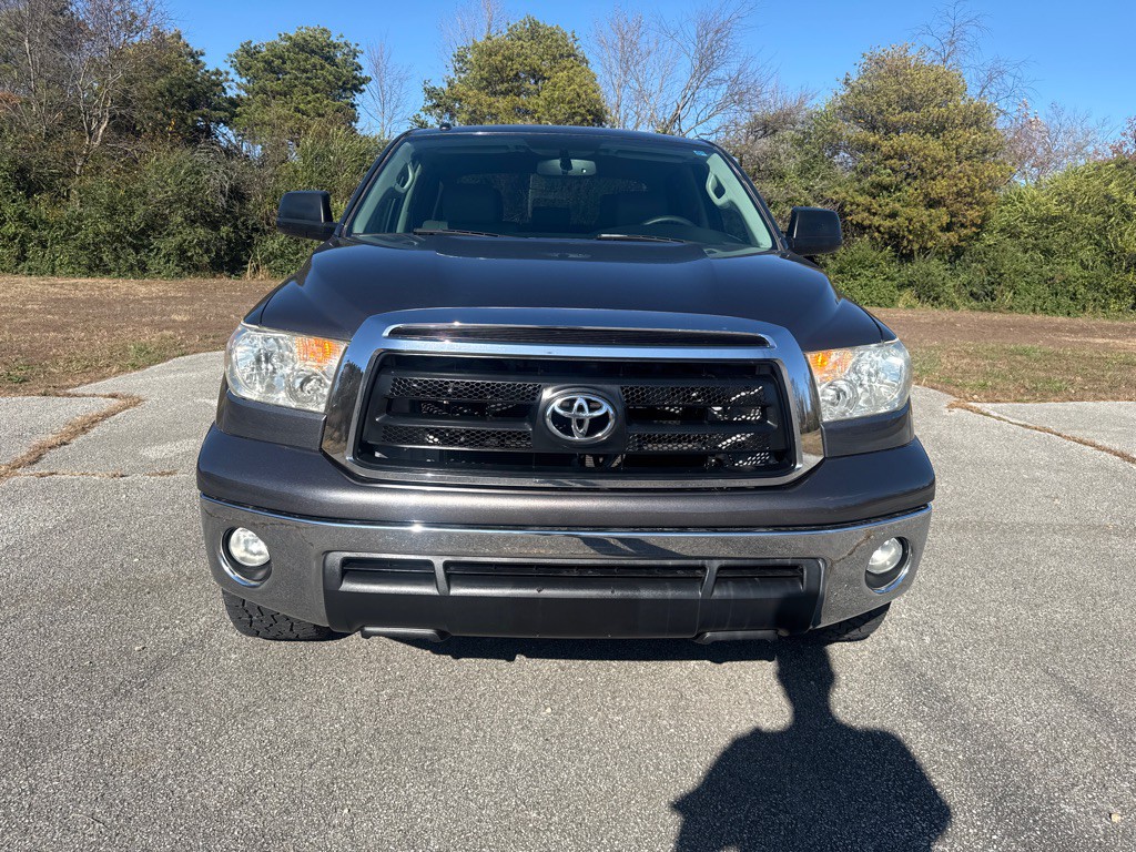 2011 Toyota Tundra Image 2