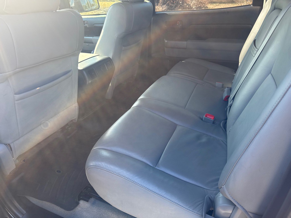 2011 Toyota Tundra Image 10