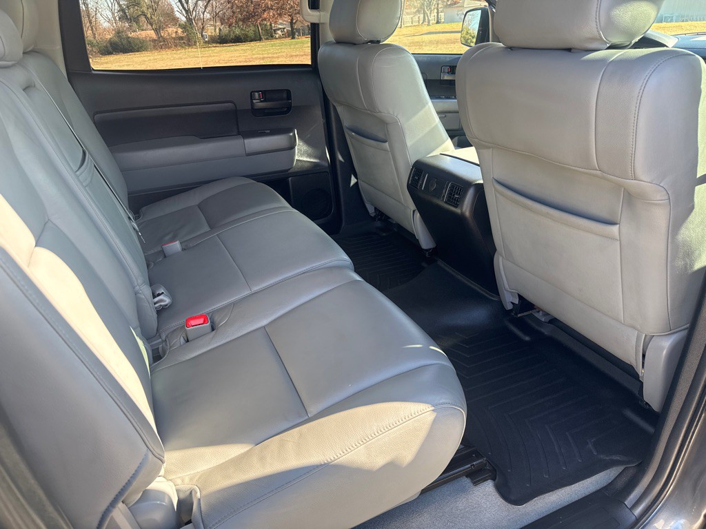 2011 Toyota Tundra Image 12