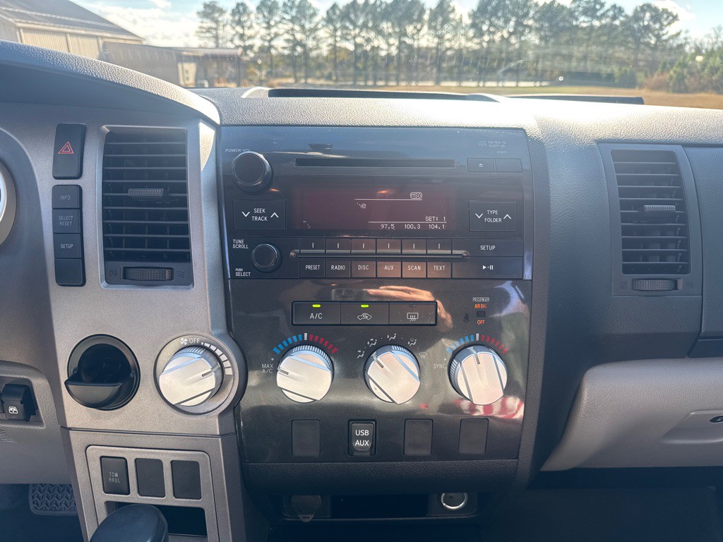 2011 Toyota Tundra Image 15