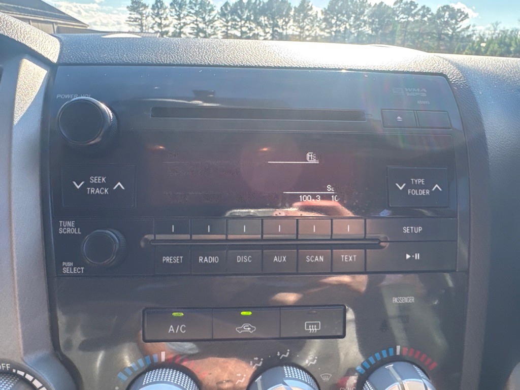 2011 Toyota Tundra Image 16