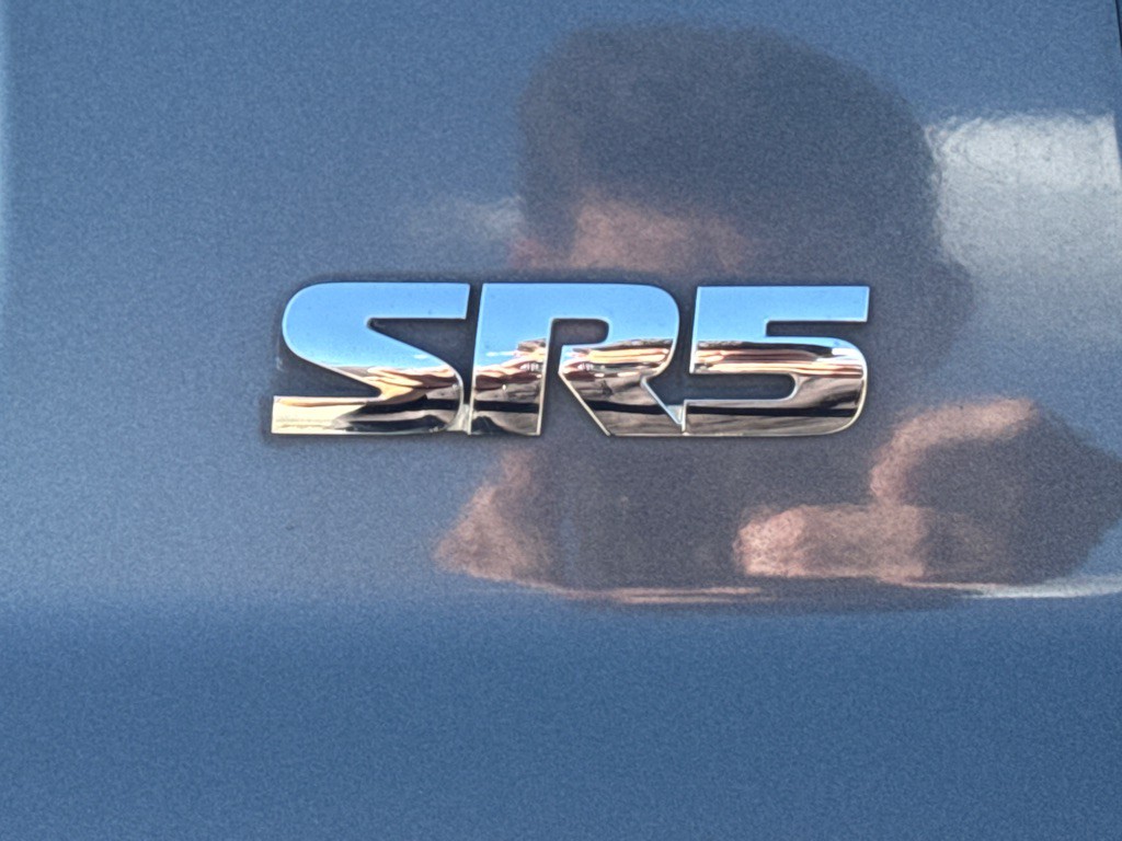 2011 Toyota Tundra Image 25