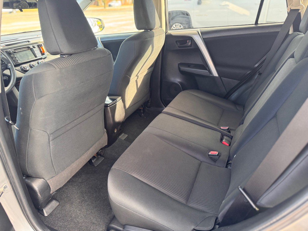 2017 Toyota Rav4 Image 11