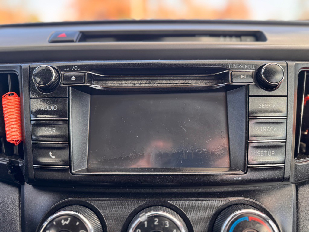 2017 Toyota Rav4 Image 18