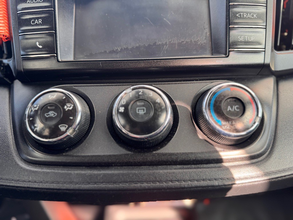 2017 Toyota Rav4 Image 19