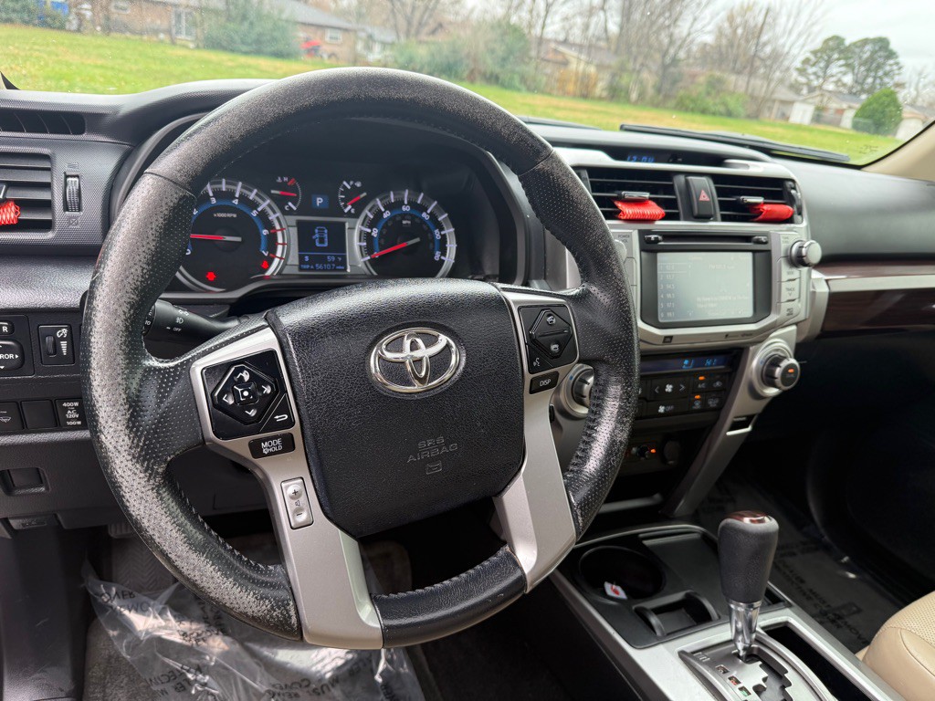 2016 Toyota 4Runner Image 17