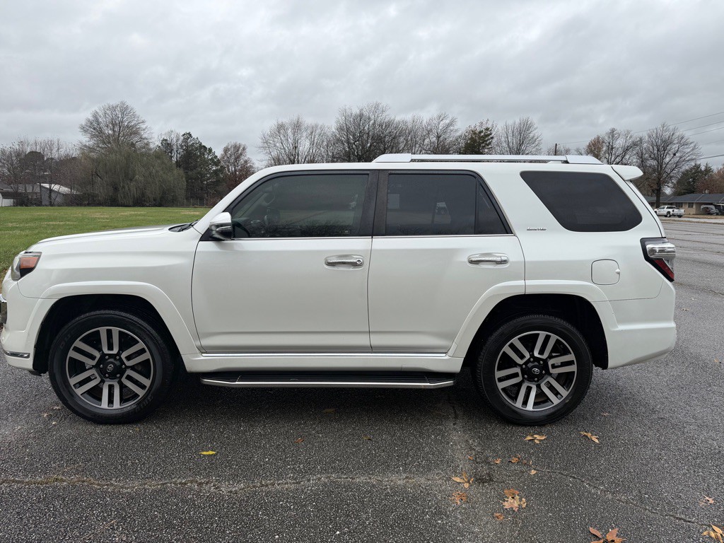 2016 Toyota 4Runner Image 4
