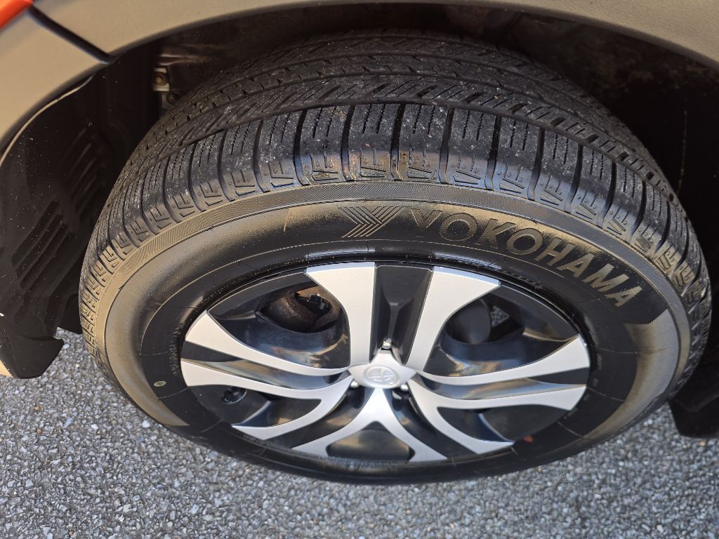 2016 Toyota Rav4 Image 5