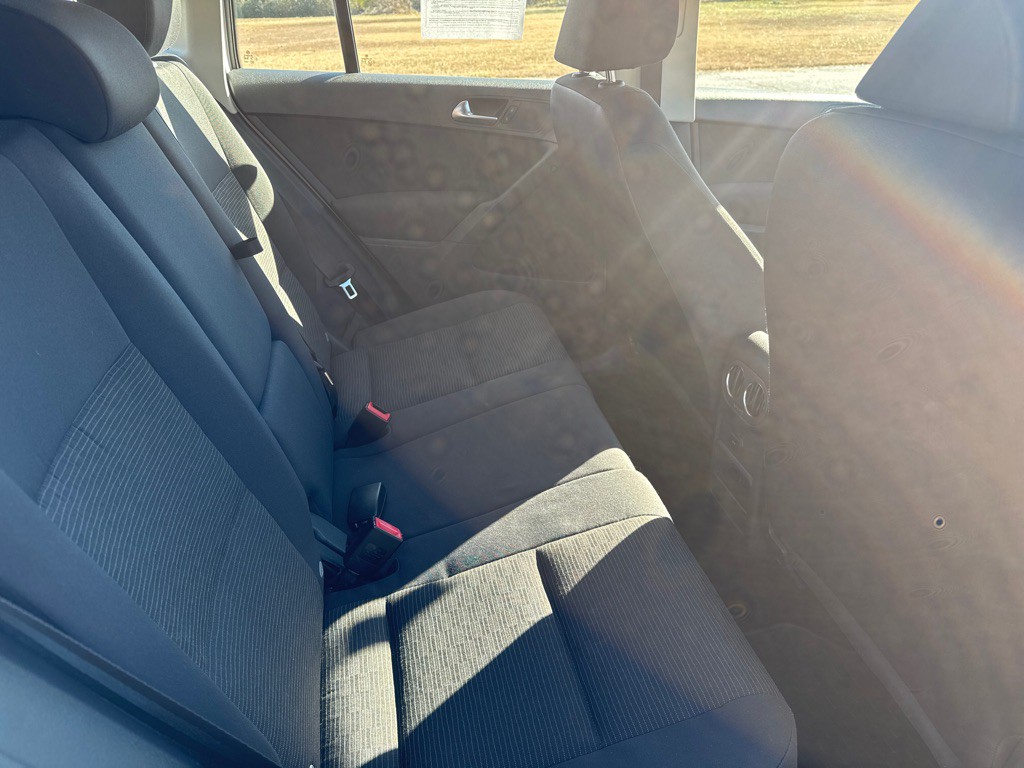 2013 Volkswagen Tiguan Image 12