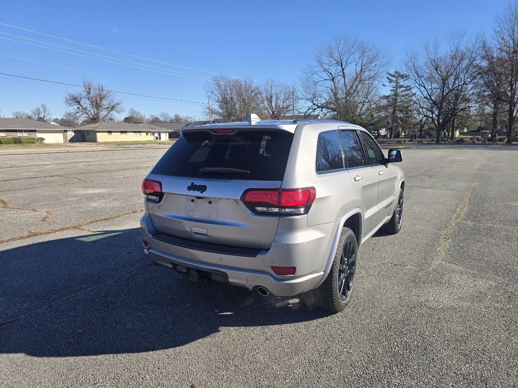 2020 Jeep Grand Cherokee Image 4