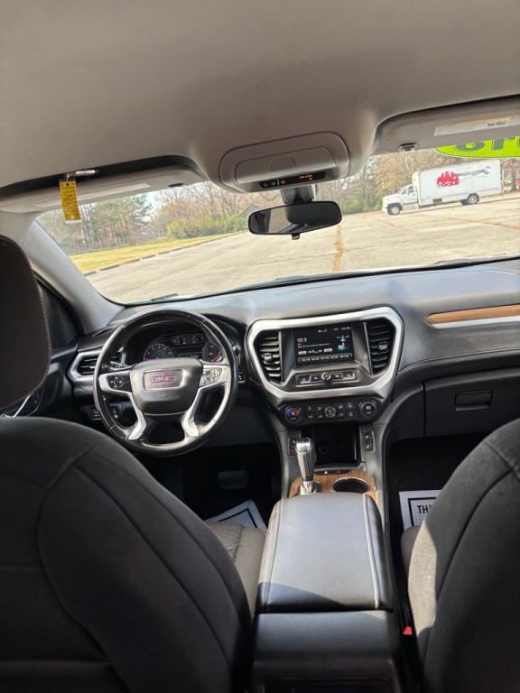 2018 GMC Acadia Image 14