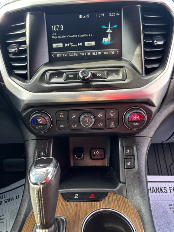 2018 GMC Acadia Image 16