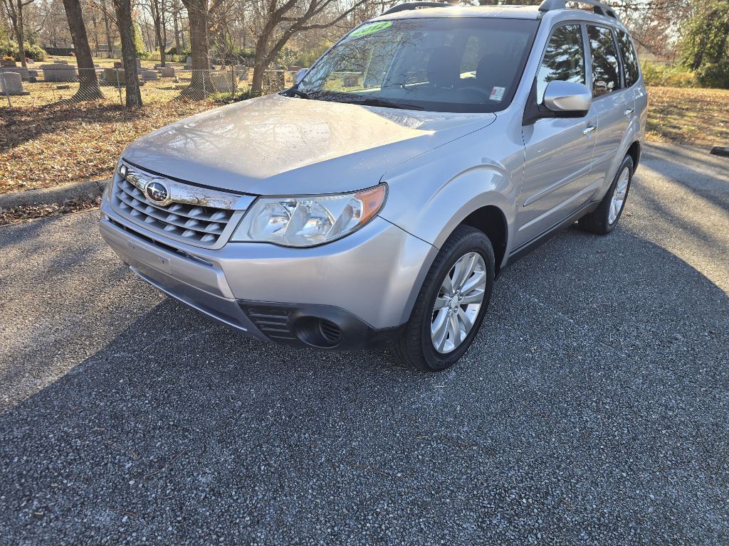 2012 Subaru Forester Image 1