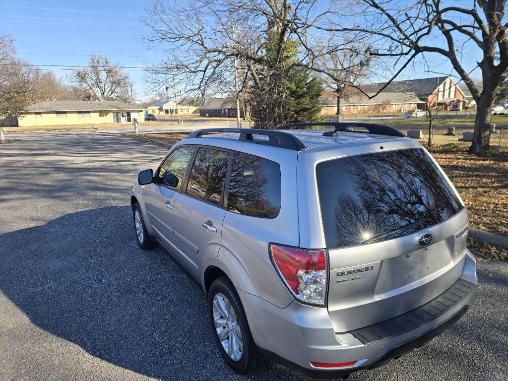 2012 Subaru Forester Image 12