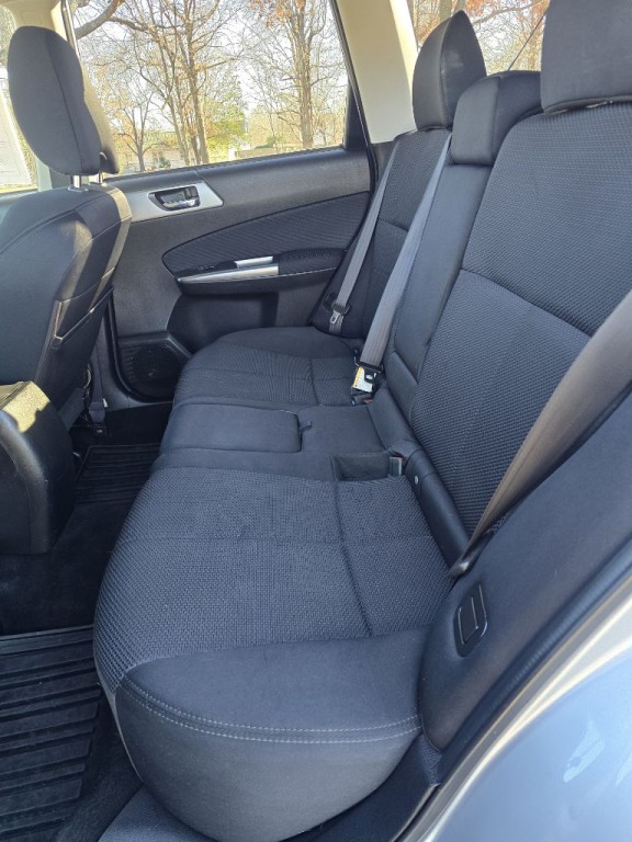 2012 Subaru Forester Image 14