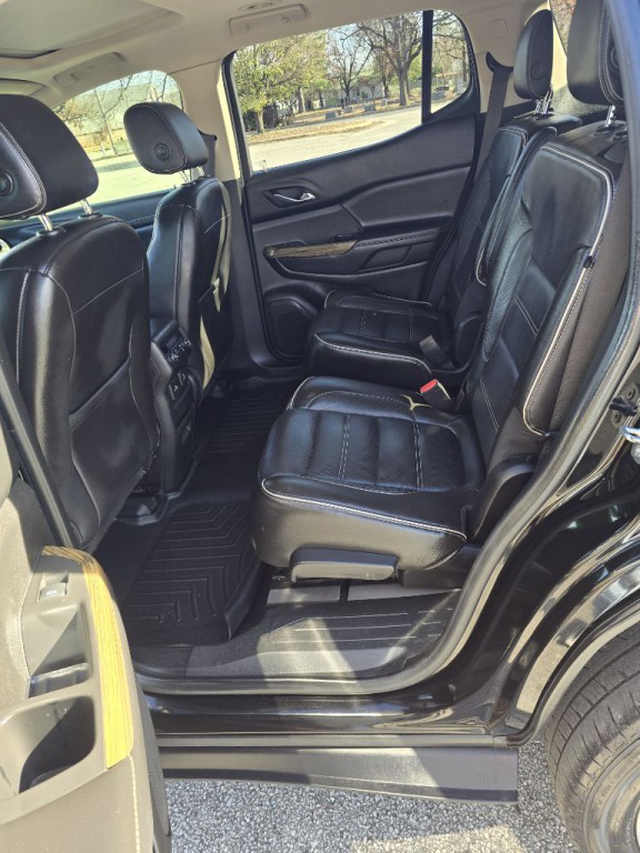 2019 GMC Acadia Image 12