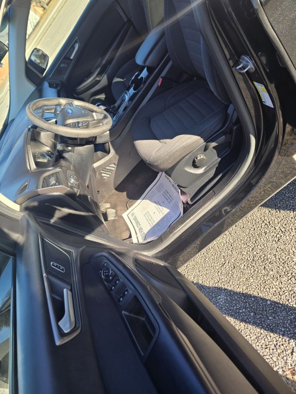 2015 Ford Edge Image 10