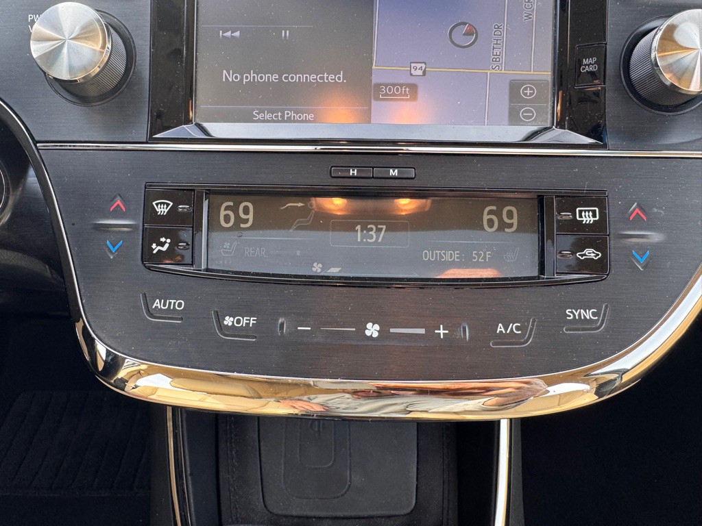 2017 Toyota Avalon Image 17