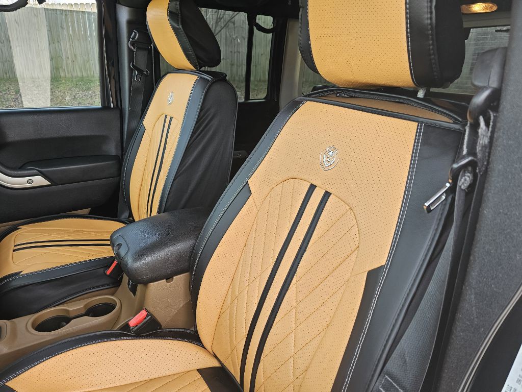 2012 Jeep Wrangler Unlimited Image 10