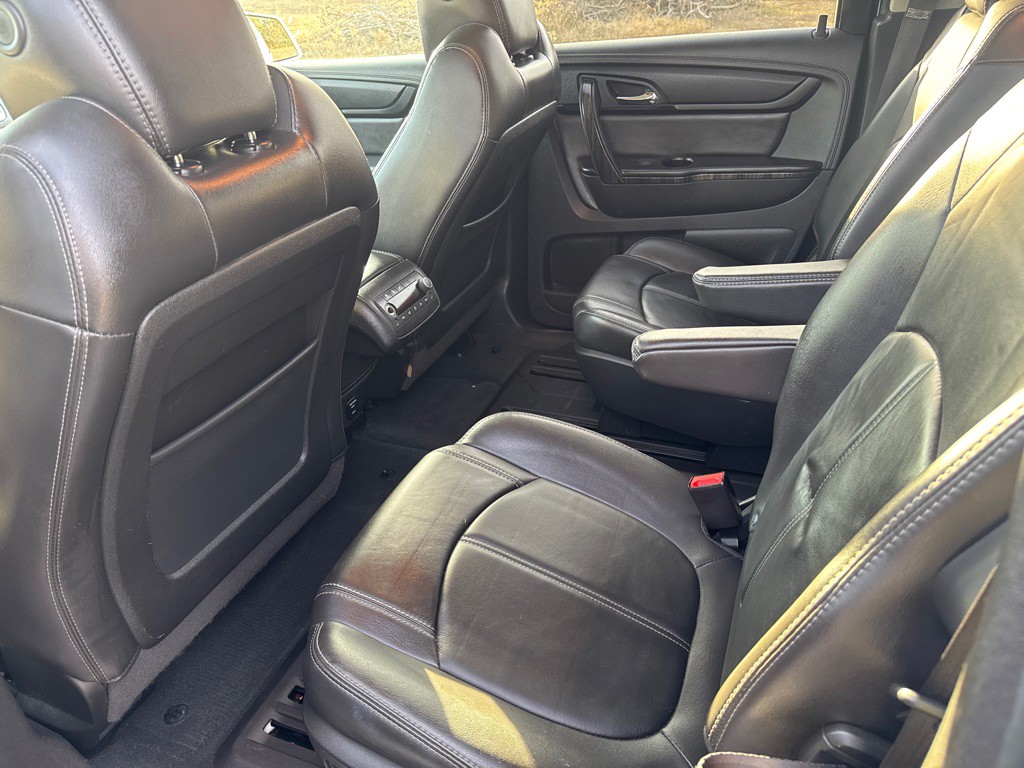 2016 GMC Acadia Image 12