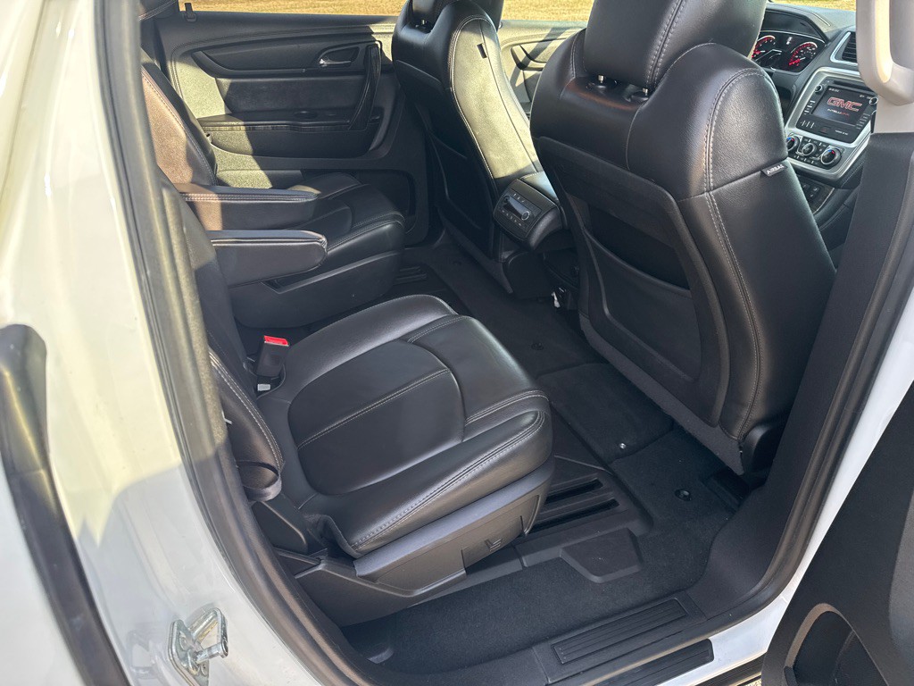 2016 GMC Acadia Image 15