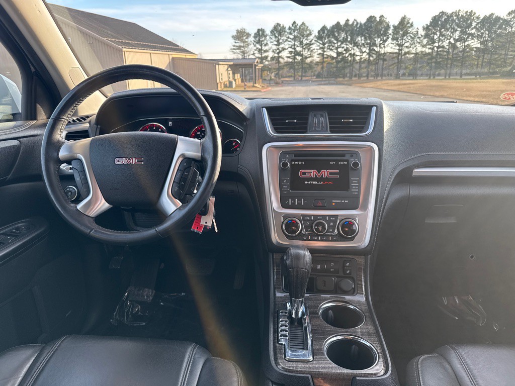 2016 GMC Acadia Image 16